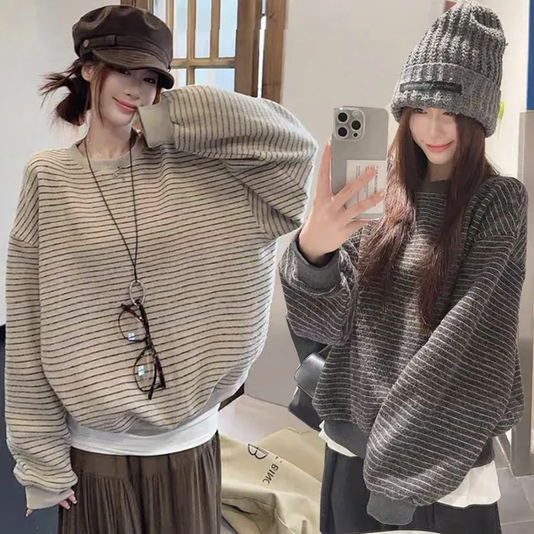 孕妇慵懒风宽松兔绒条纹圆领套头卫衣秋冬新款百搭外套上衣