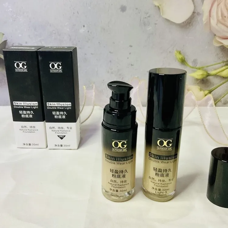 OG小黑瓶轻盈持久粉底液 og akartix miyi