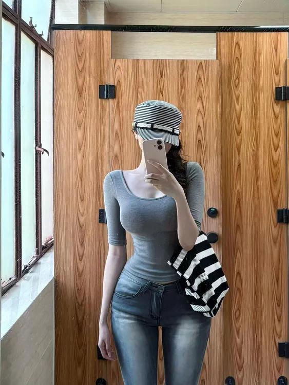 法式复古灰色中袖t恤女夏季新款松弛感休闲独特显瘦百搭修身上衣