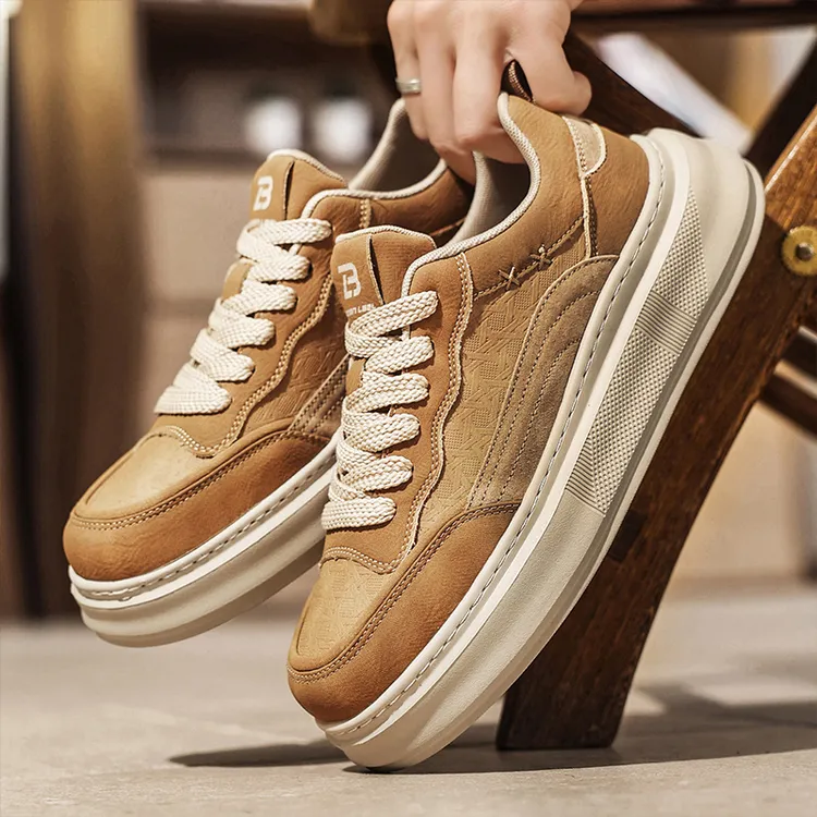 秋冬新款复古板鞋百搭厚底鞋低帮潮鞋男鞋皮面休闲时尚复古板鞋