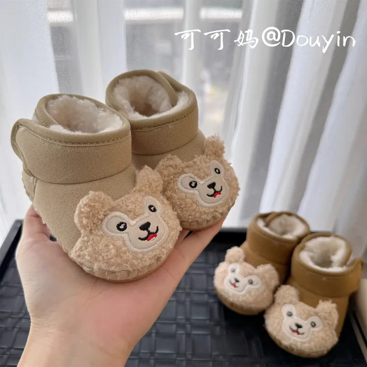 秋冬0-1岁新生婴儿棉鞋6-12个月宝宝保暖卡通可爱防掉学步雪地靴