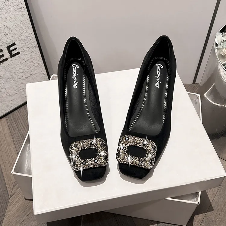 方头工作鞋春季新款舒适软底轻奢女鞋气质百搭职业水钻鞋瓢鞋女款