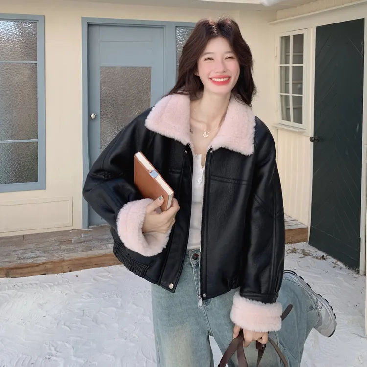 撞色翻毛领黑色皮衣短款外套女2025冬季新款甜酷风时髦加厚机车服