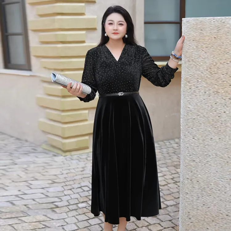 现货-MsShe大码女装秋装丝绒重工烫钻配腰带收腰连衣裙T~B2509060