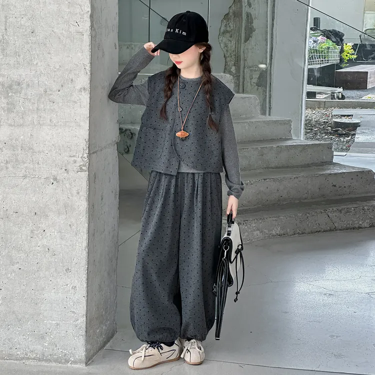 女童套装春秋2025新款儿童洋气大童秋装波点马甲打底衫灯笼裤三件