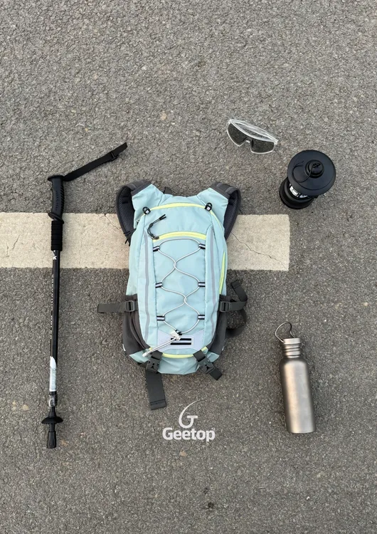 Geetop吉托普-B0120L户外登山包超轻登山包旅行背包女双肩包