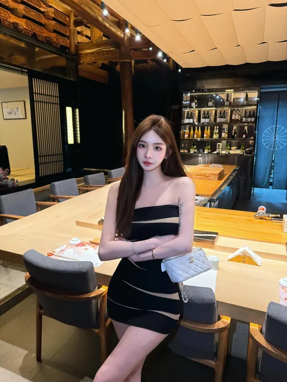 【韩模曲线】性感纯欲风姐系撞色针织抹胸连衣裙短裙包臀裙