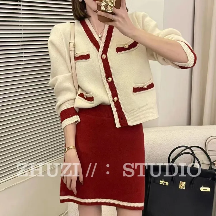 2025秋冬季法式设计感套装单排扣显瘦针织开衫高腰气质短裙两件套