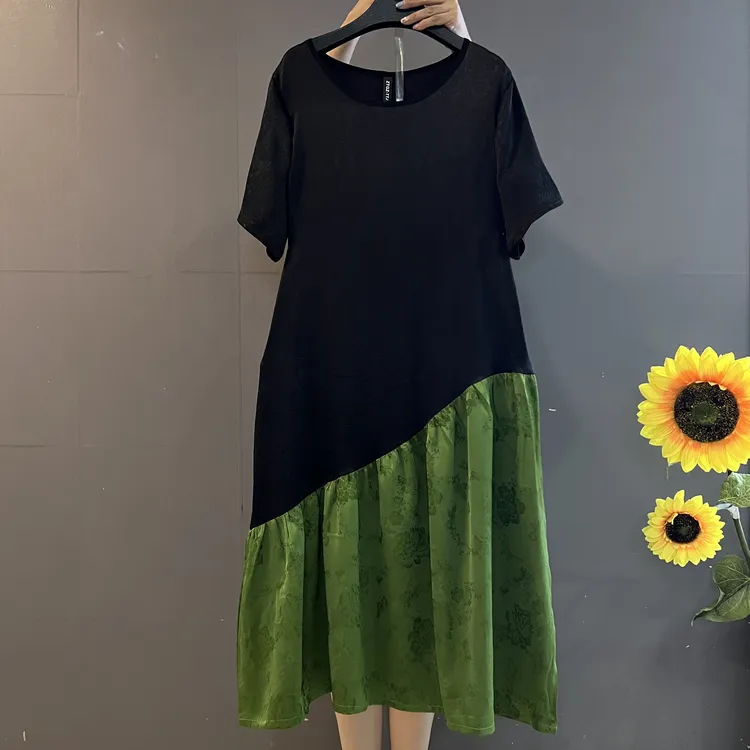 时尚设计感提花撞色拼接宽松遮肚中长款显瘦连衣裙