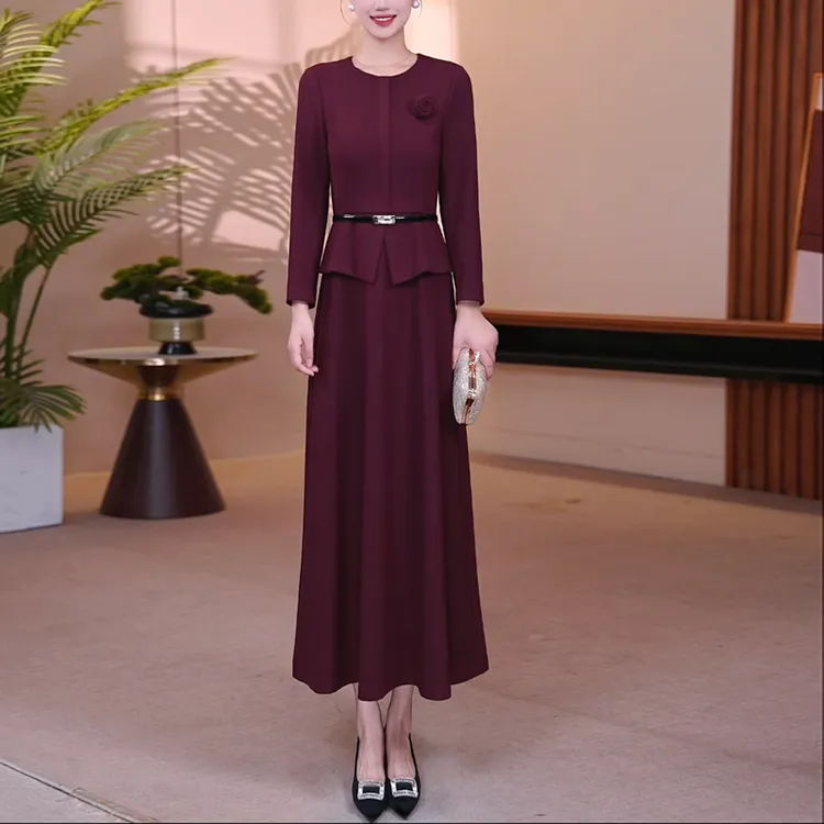 酒红色假两件大摆2025秋季修身显瘦气质喜妈妈日常可穿长裙25126