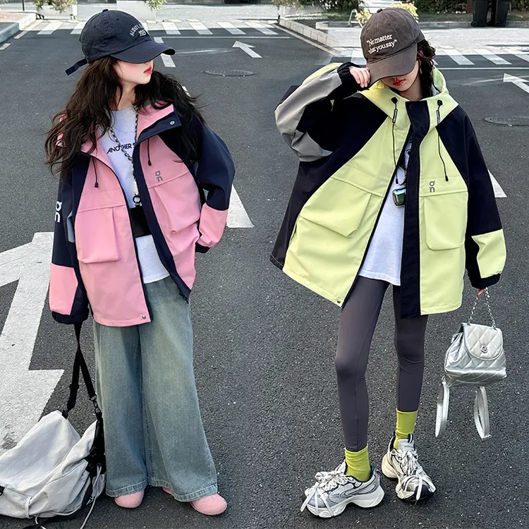 女童拼色冲锋衣秋季2025新款儿童秋装洋气时髦户外女大童外套春秋