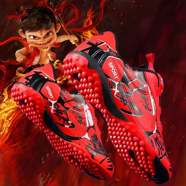 哪咤男童足球鞋夏季跑步儿童鞋子防滑学生专业训练鞋TF碎钉运
