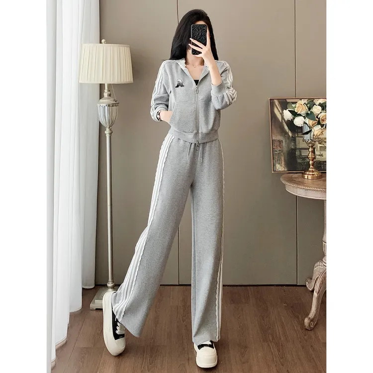 小个子灰色运动套装女秋季洋气时尚短款连帽外套休闲阔腿裤两件套
