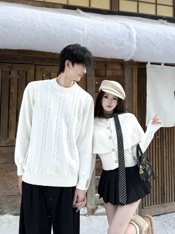 情侣装秋冬小众设计假两件女毛针织衫复古斗篷款休闲毛衣