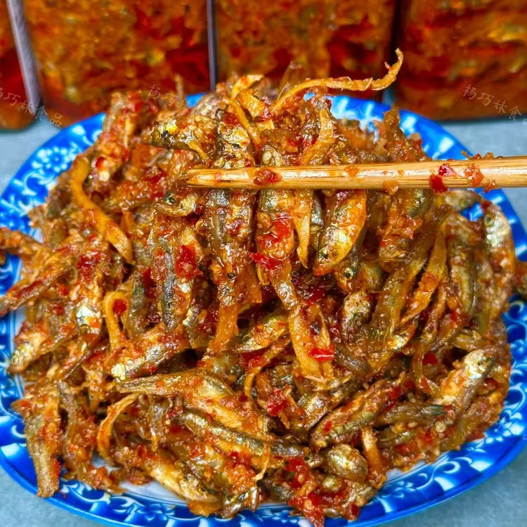 杨巧妹香辣小鱼干赣南美食开盖即食下饭菜小鱼干辣椒酱调味佐餐
