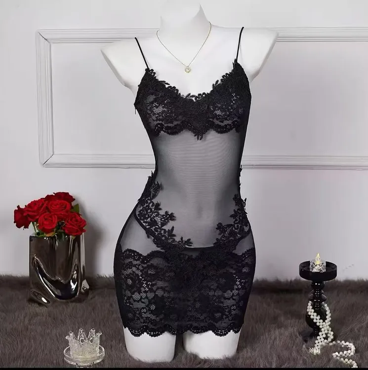 蜜桃家【沉鱼落雁】80-120斤性感纯欲吊带蕾丝睡裙