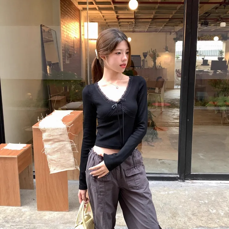 加绒软糯碎花内搭 v领长袖小上衣女2025秋季性感修身蕾丝T恤