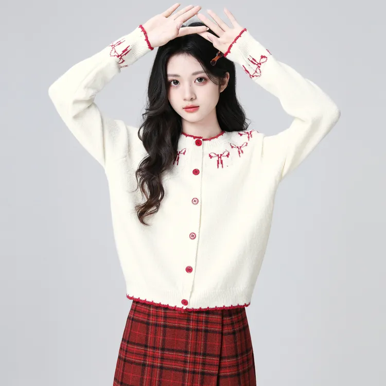 杏色圆领毛衣外套女春秋2025秋新款蝴蝶结宽松慵懒针织开衫短上衣