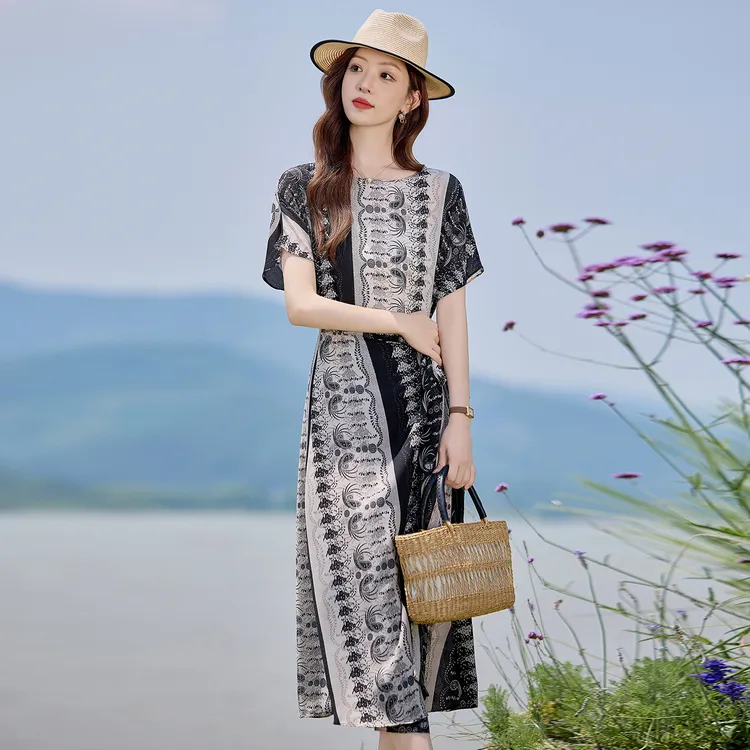 雪纺印花连衣裙女装夏季2025新款时尚气质海边度假收腰显瘦长裙子