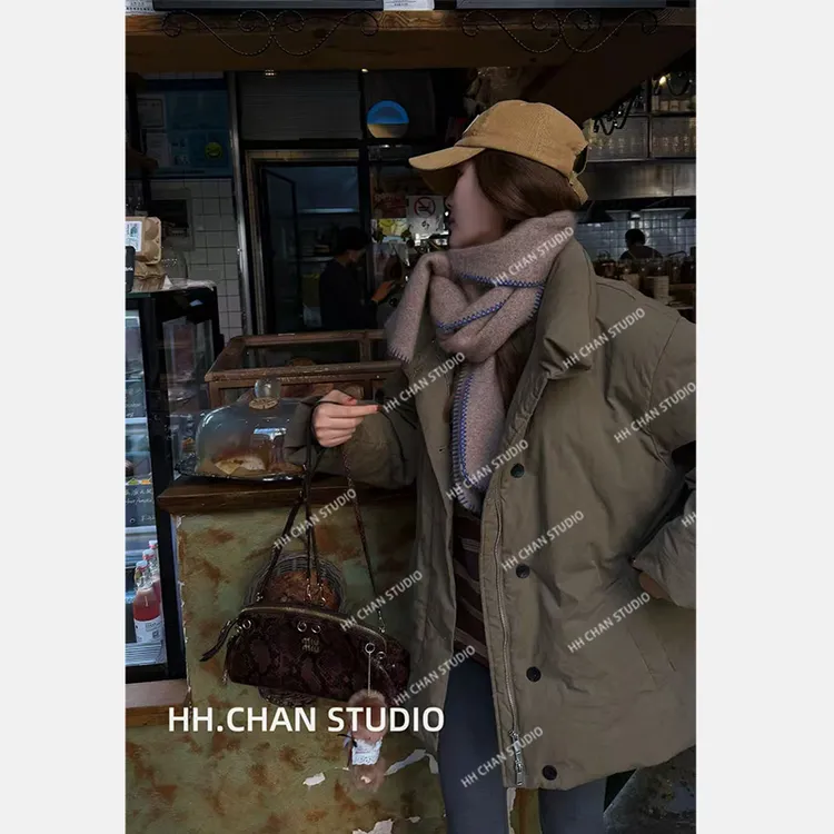 HH.CHAN “欧包”90新国标白鹅绒特调卡其绿中长鹅绒HH55Q41579
