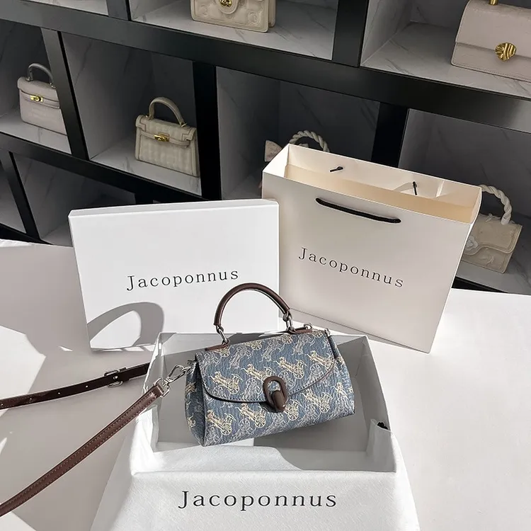 【雅各邦】真皮复古枕头女士斜挎2025新款百搭气质高级小众轻奢女包