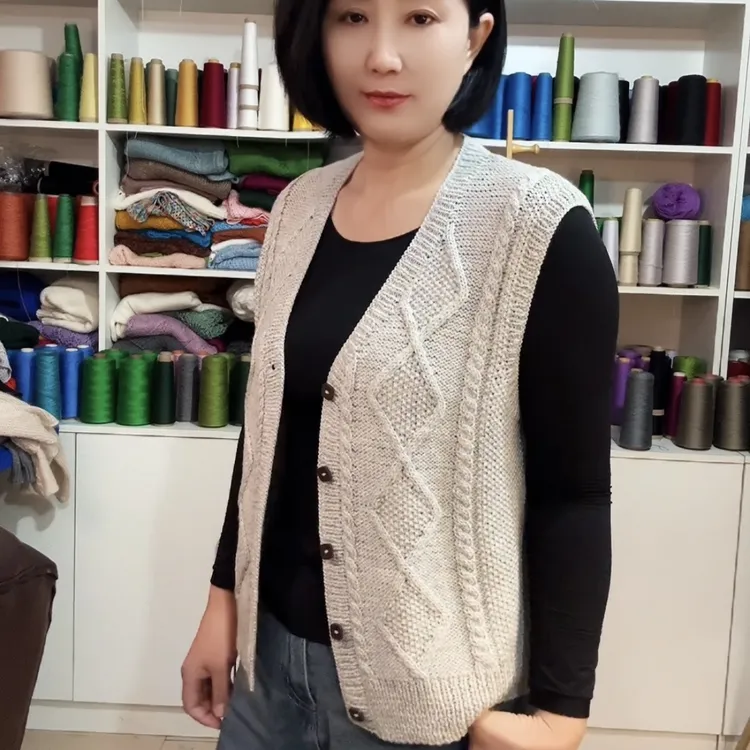 浅灰男女同款开衫马甲