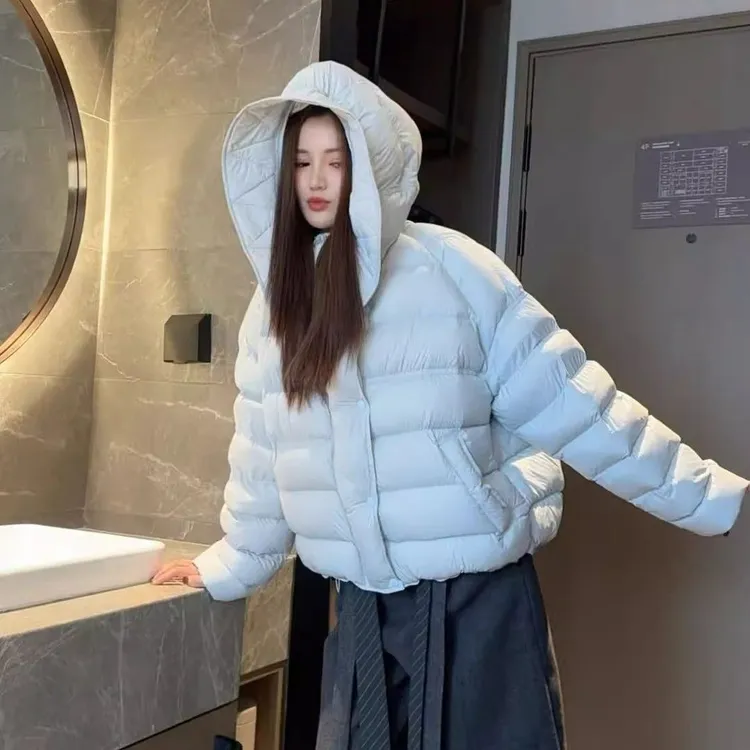 花苞排骨羽绒服女90白鸭绒2025冬新款连帽泡芙小个子保暖宽松外套