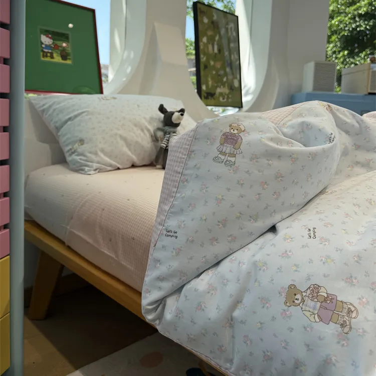 易安阁卡通少女可爱碎花小熊蓝床上四件套全棉纯棉1.5m1.8三件套