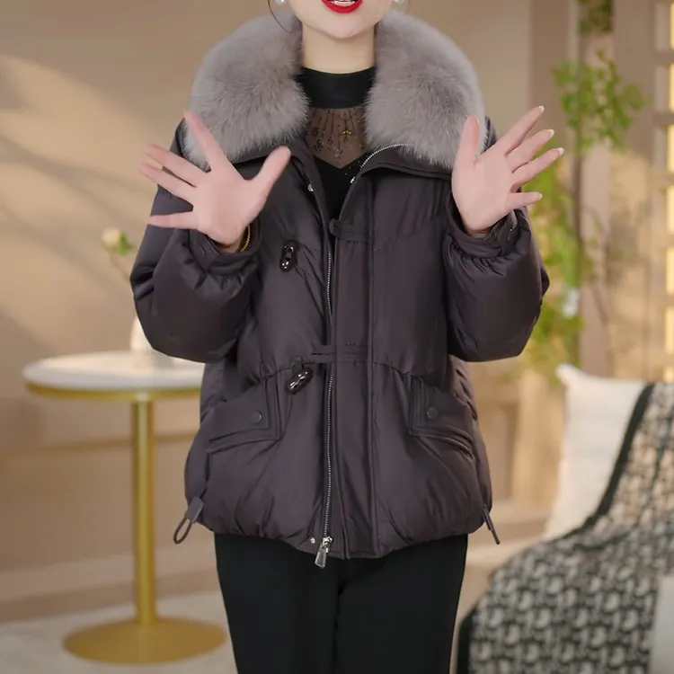 高档精致狐狸毛领羽绒服2025冬季新款女士时尚加厚保暖白鸭绒外套