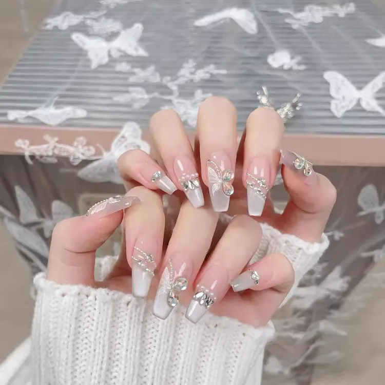 纯手工穿戴甲轻奢高级法式美甲贴片爆闪猫眼ins杏仁甲显白爆闪