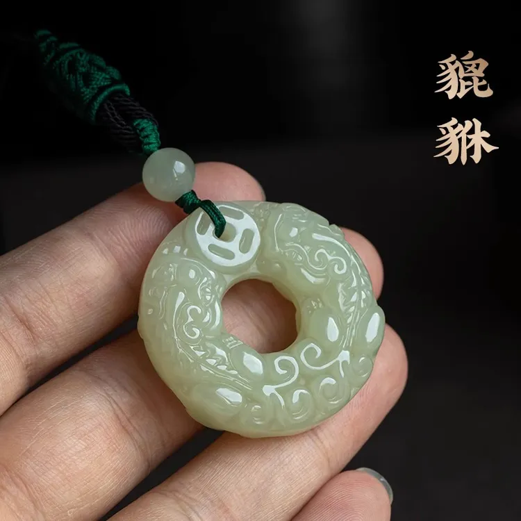 天然正宗和田玉貔貅平安扣吊坠男女项链手工玉石挂件玉坠