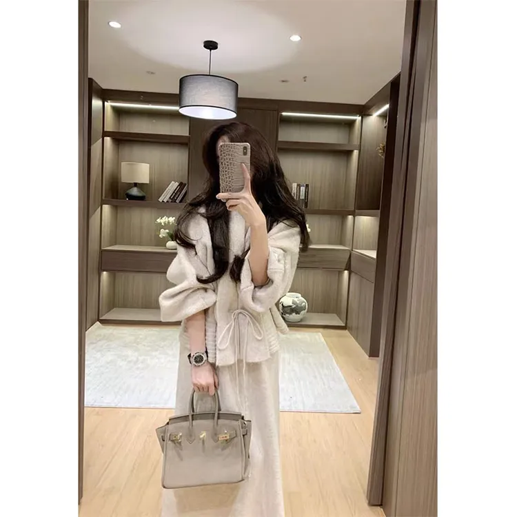 秋冬季新款修身显瘦网红穿搭上衣休闲简约百搭时尚收腰半身裙套装