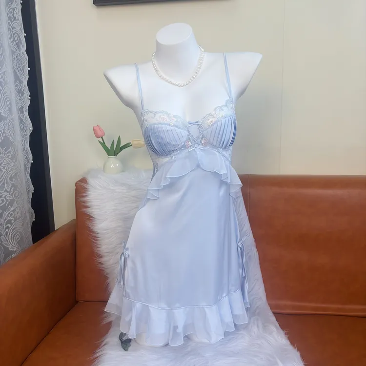 【鸢尾花】法式浪漫性感冰丝纯欲睡衣女高级感带胸垫吊带家居服