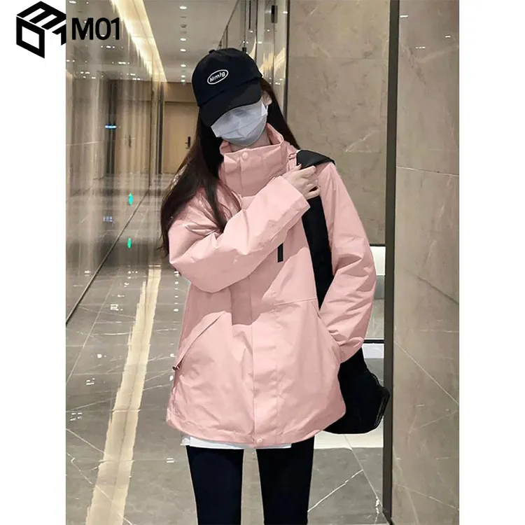 M01粉色冲锋衣女款2025新款小个子三合一秋季外套户外穿搭登山服