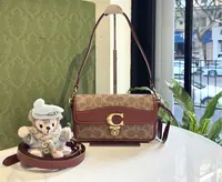 99新 COACH/蔻驰  蔻驰 老花c扣 法棍包 99新/2840