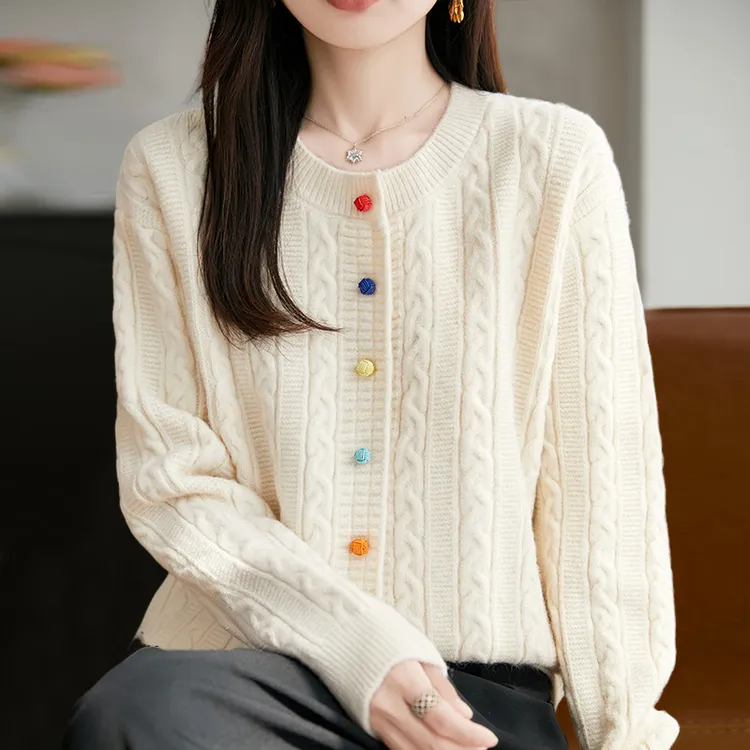 早秋彩扣螺纹针织开衫外套女2025新款春秋外搭洋气大码女装上衣