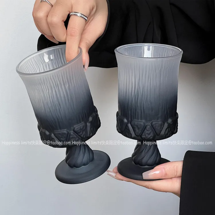 宫廷风磨砂渐变黑玻璃高脚杯法式设计感高颜值酒杯果汁杯气泡水杯
