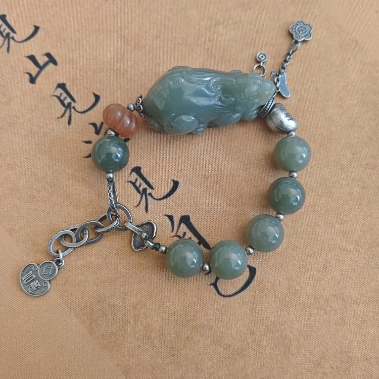 [00150]天然和田玉精美晴水貔貅手链