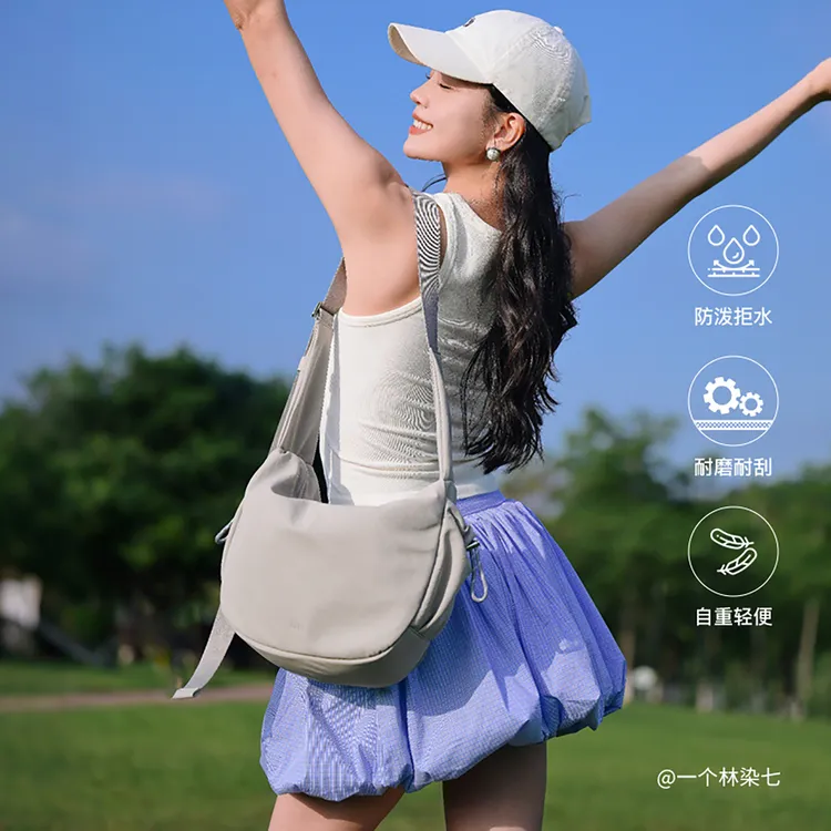 莱夫【秋冬出游】轻量化防水耐磨拉链纯色单肩包小众腋下户外休闲风
