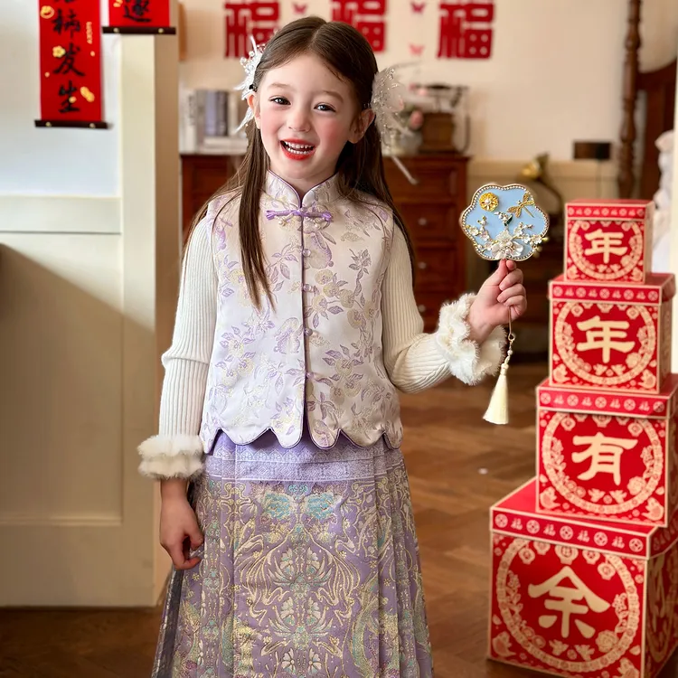 栀了成长记童装女童甜美唐装夹棉马甲2025冬季儿童新中式无袖上衣