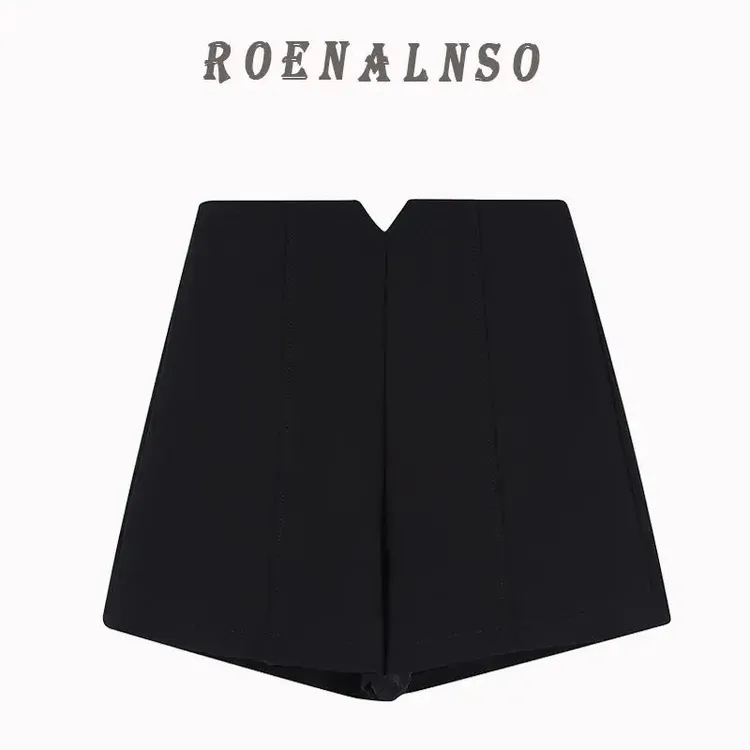 2025春季A字韩版百搭黑色休闲短裤秋冬高腰显瘦显腿长短裤女