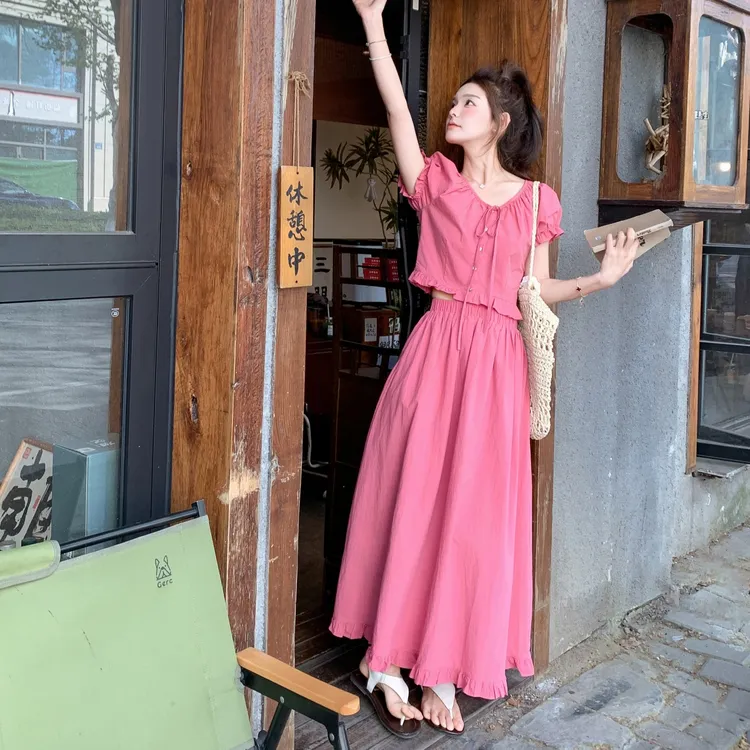 粉色法式浪漫度假风半身裙套装女5年夏季新款氛围感甜美两件套