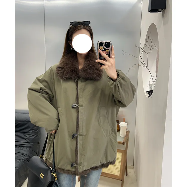 洋气宽松半月扣仿狐狸毛领皮草外套显瘦高级感大码时尚派克服大衣