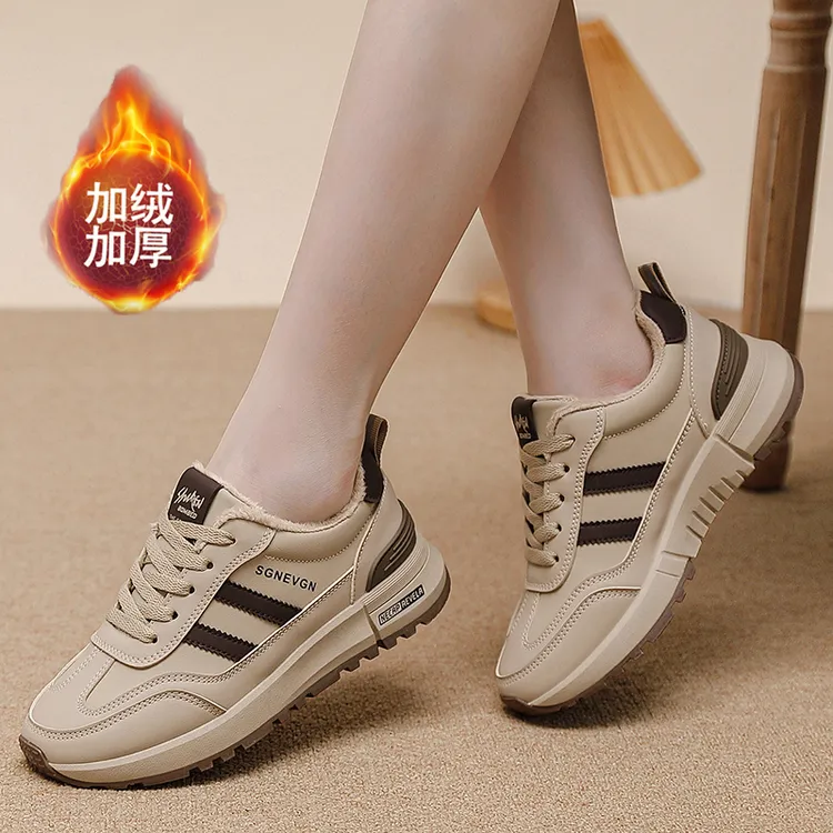 2025年新款秋冬踩屎感阿甘运动鞋女款减震跑步轻便软底防滑老爹鞋