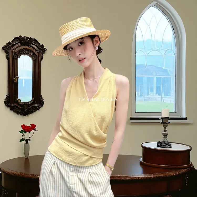 吊带修身型纯欲风小众背心无袖法式套装通勤风显瘦时尚挂脖外穿