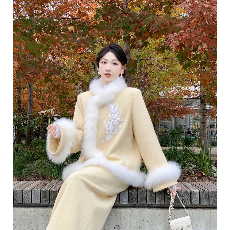 果果家【梨花落】新中式刺绣花朵狐狸毛2025女冬季外套