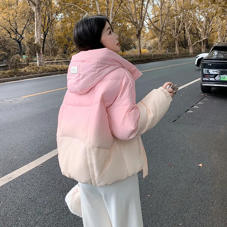 粉色渐变连帽羽绒服女冬2025新短款小个子设计感超好看多巴胺外套
