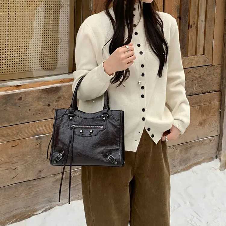 D&K 头层牛皮机车包2025年流行女包大容量通勤手提包女士斜挎小包