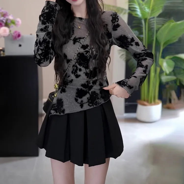 新款秋季设计感休闲时尚上衣大码胖MM千金风开叉不规则下摆T恤女
