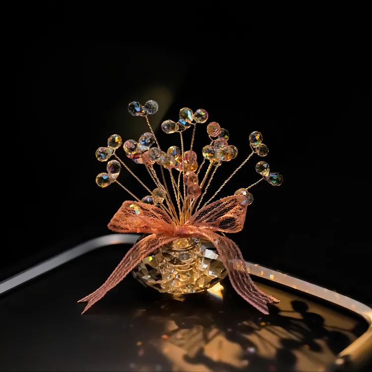 【新品水晶香薰】满天星香薰女神手工镶钻车载摆件汽车中控台